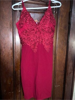 Red Lace-Detail Slip Dress - Women dress